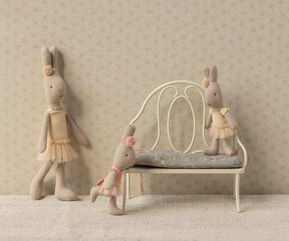 ⁦Maileg Rabbit Micro |Ballet suit and skirt cream⁩
