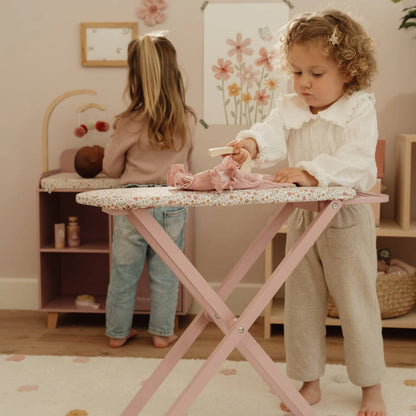 קרש גיהוץ ומגהץ מעץ | Little Dutch