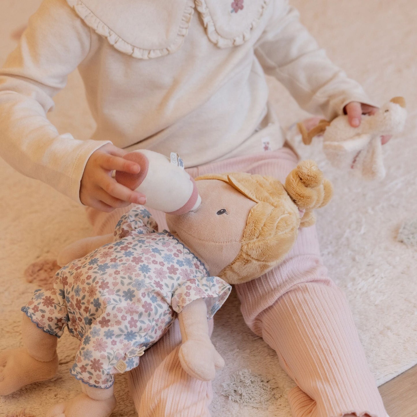 בובת תינוקת ג׳וליה 40 ס״מ Little Dutch