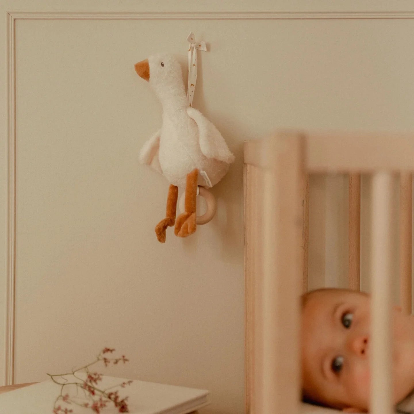 תיבת נגינה אווז Goose Musical Pull Toy | newborn naturals Little Dutch
