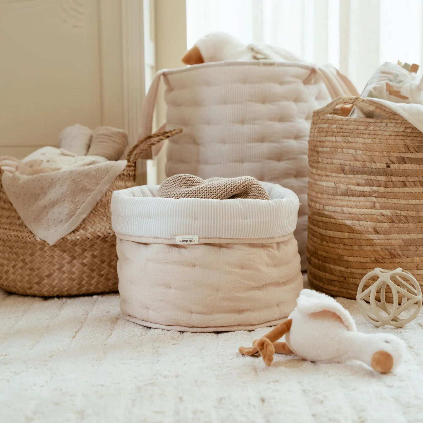סל אחסון קטן | Quilted Storage Basket  Small Beige Stripes