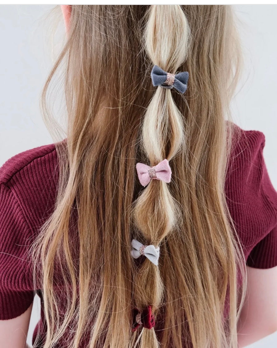 סט 8 גומיות שיער פפיונים קטיפה Velvet Bow Hair Ponies Mimi&Lula