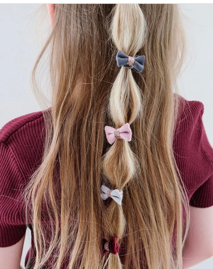 סט 8 גומיות שיער פפיונים קטיפה Velvet Bow Hair Ponies Mimi&Lula