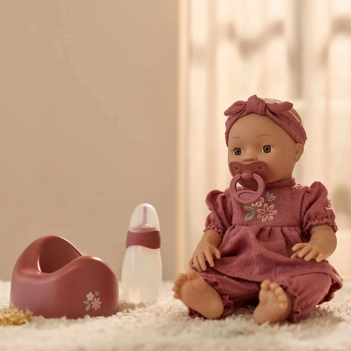 בובת תינוקת ליביה | 36 ס״מ drink and wet doll livia Little Dutch