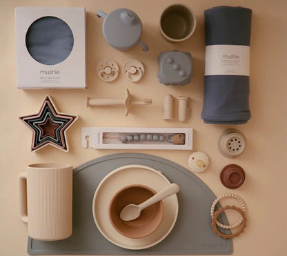 כוס אימון סיפי Mushie| סמוק