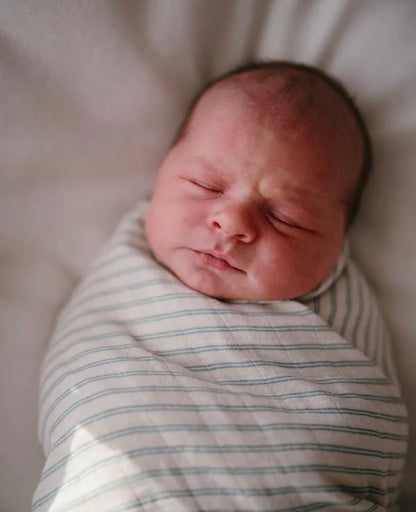 חיתול טטרה מכותנה אורגנית Mushie| פסים סייג׳