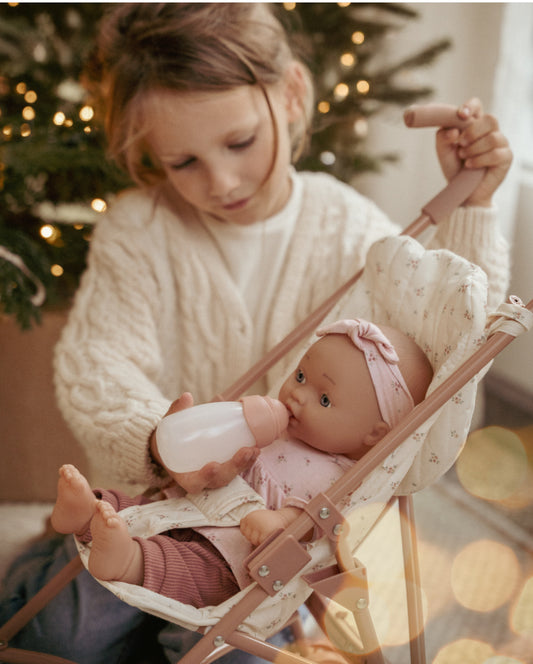 לילי הבובה little Dutch