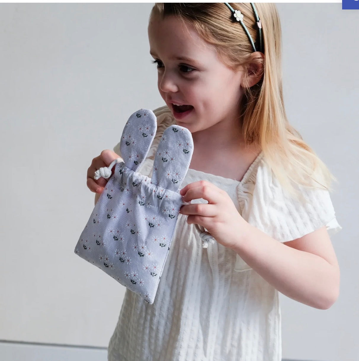 סט מתנה נרתיק ארנב פרחוני אביזרי שיער bunny shaped pouch gift set Mimi&Lula