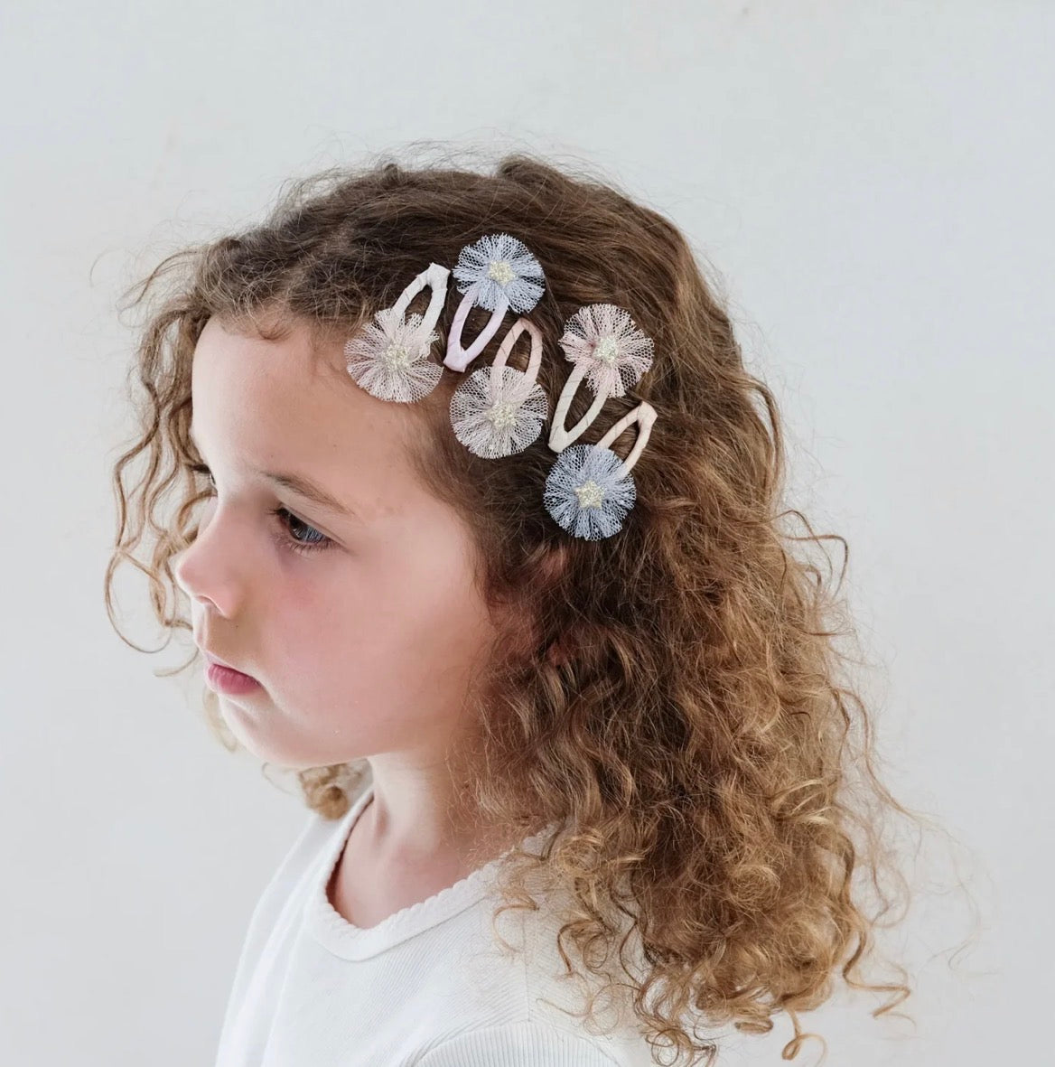 סט 5 סיכות שיער Tulle Rosette Mini Hair Clips
Mimi&Lula