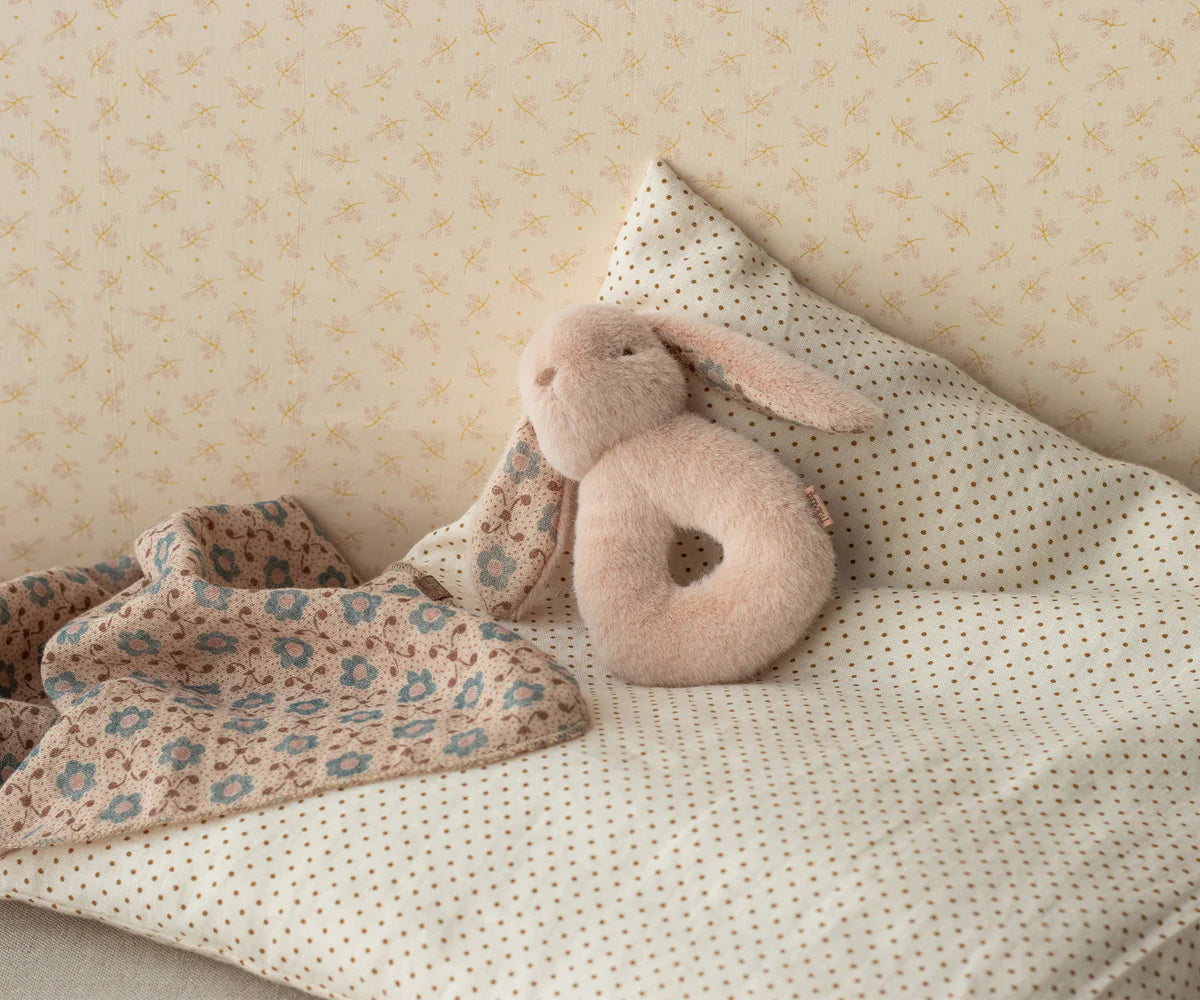 Maileg Bunny rattle set  |Powder