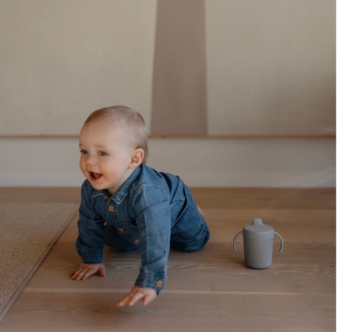 כוס אימון סיפי Mushie| סמוק