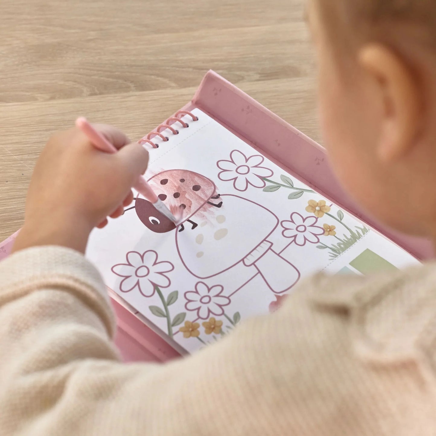 חוברת צביעה במים עם מדבקות | רוזה גן פיות Little Dutch