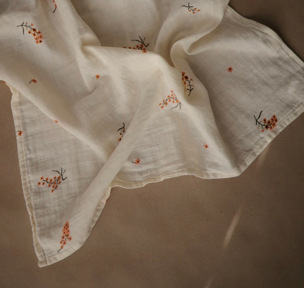 3 חיתולים אורגניים Mushie| פרחים