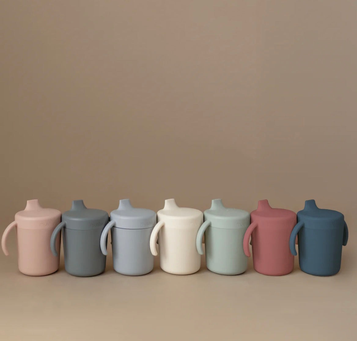 כוס אימון סיפי Mushie| סמוק