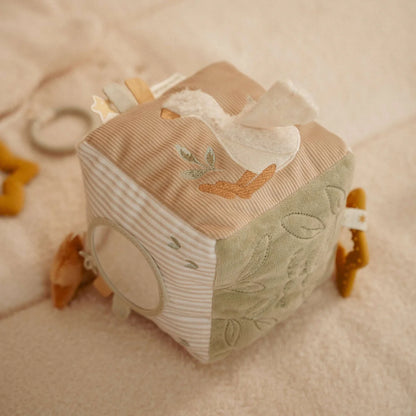 קוביית פעילות רכה | Newborn Naturals
