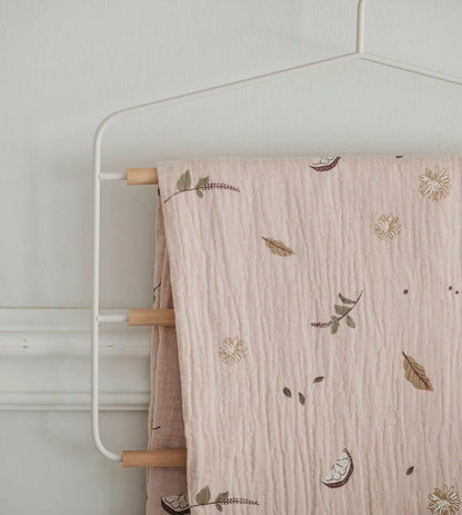 2 חיתולי טטרה גדולים – Herbal tea
עשוי מ- 100% כותנה מבד טטרה