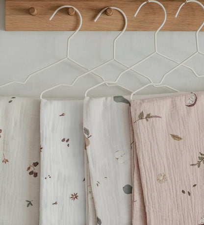 2 חיתולי טטרה גדולים – Herbal tea
עשוי מ- 100% כותנה מבד טטרה