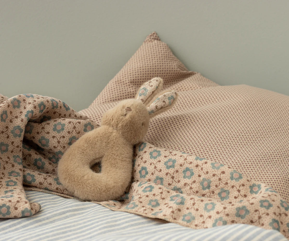 Maileg Rabbit rattle set |Cream peach