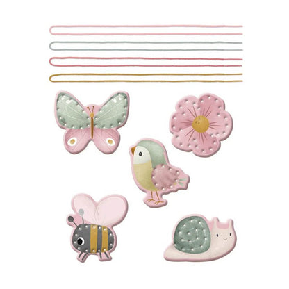 ערכת כרטיסי שרוך והשחלה|פרחים ופרפרים lacing cards Little Dutch