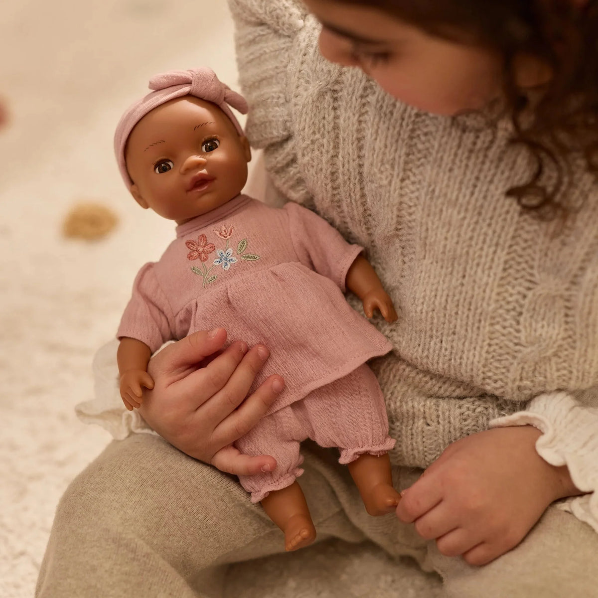בובת תינוקת יארה Little Dutch