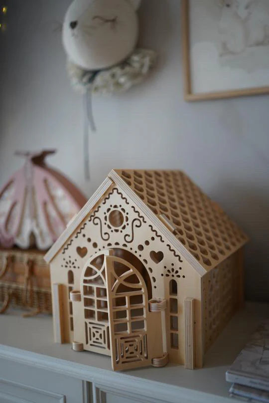 Gingerbread House Trele morele Design | גדול