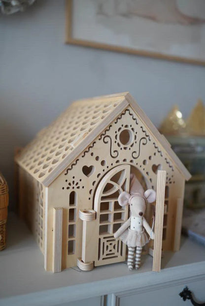 Gingerbread House Trele morele Design | גדול