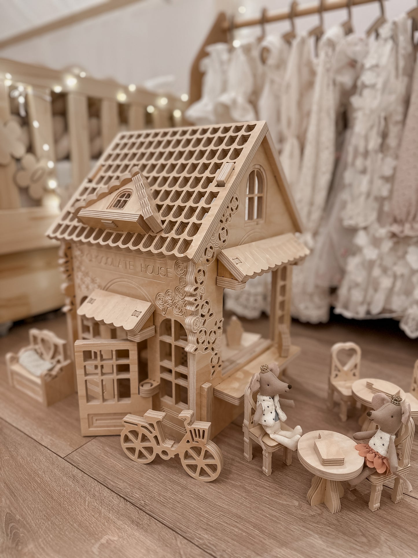 סט שולחן וכיסאות דיקורטיביים  | Trele Morele Design